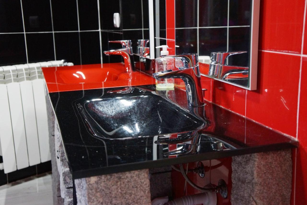 Casinha Das Bonecas - Casa Com Piscina Privada 阿威罗 外观 照片