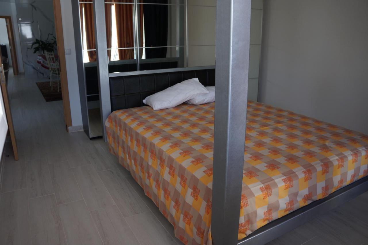 Casinha Das Bonecas - Casa Com Piscina Privada 阿威罗 外观 照片