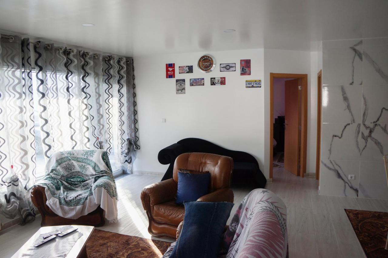 Casinha Das Bonecas - Casa Com Piscina Privada 阿威罗 外观 照片