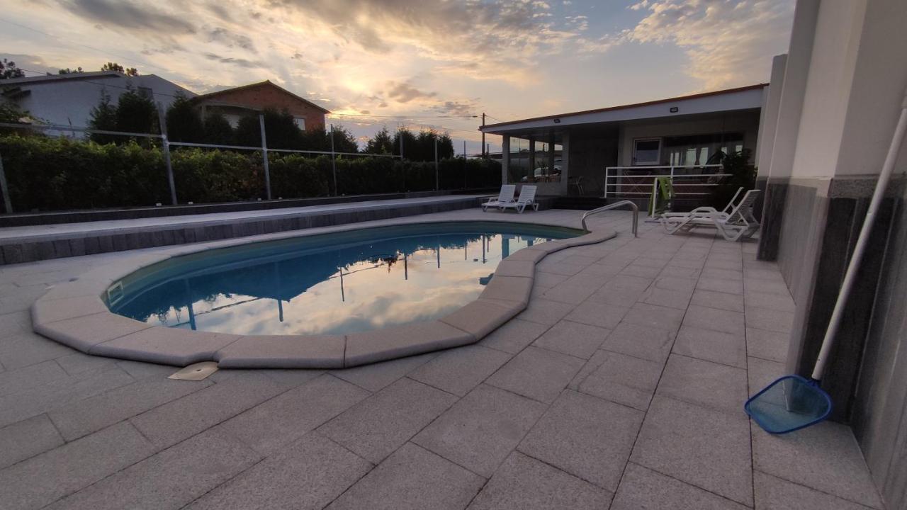 Casinha Das Bonecas - Casa Com Piscina Privada 阿威罗 外观 照片